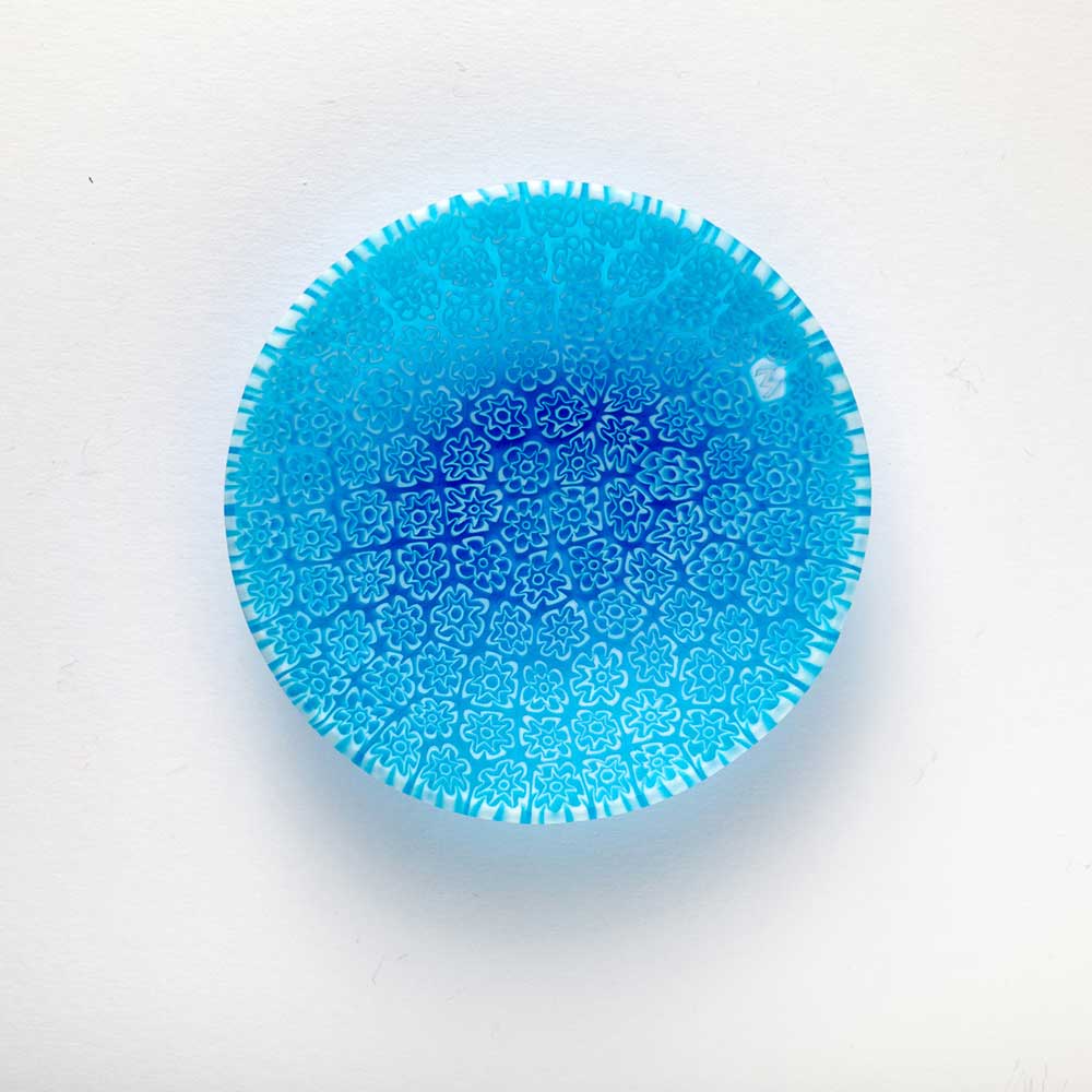 Ercole-Moretti-Classic-collection-piatto-con-murrine-in-vetro-di-Murano-glass-murrina-plate-oceanic-essence-Basic_8_49_2.jpg Oceanic Essence plate in blue Millefiori Murano glass ø 8 cm - Image 1
