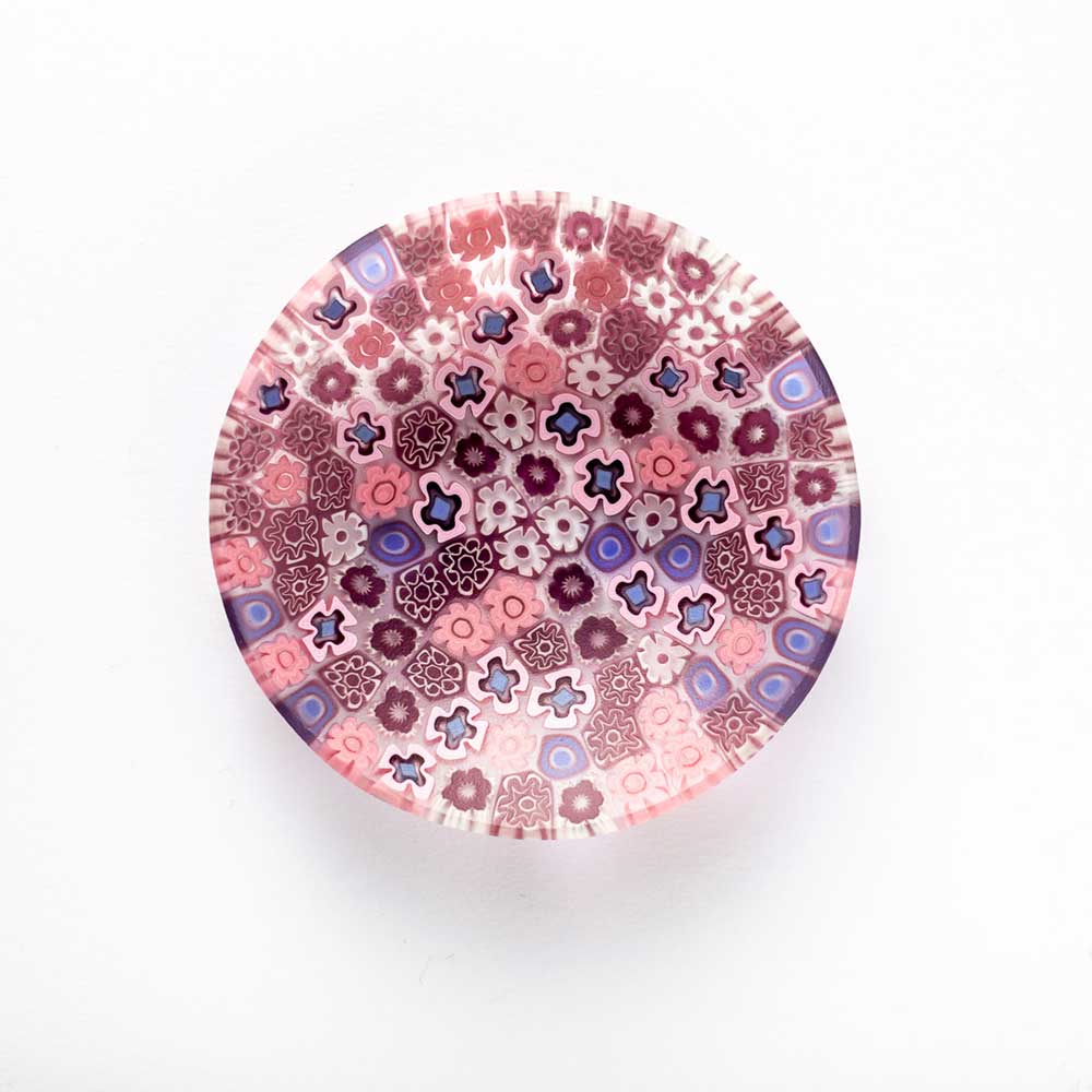 Ercole-Moretti-Classic-collection-piatto-con-murrine-in-vetro-di-Murano-glass-murrina-plate-rose-rhapsody-Basic_8_214_2.jpg Piatto Rose Rhapsody in murrine rosa ø 8 cm - immagine 1