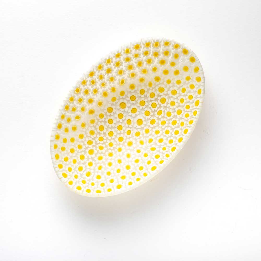 Ercole-Moretti-Classic-collection-piatto-ovale-con-murrine-in-vetro-di-Murano-glass-murrina-oval-plate-daisy-Basic_Ovp_59_2.jpg Ciotola ovale Daisy in murrine bianche 10,5 x 7,5 cm - immagine 1