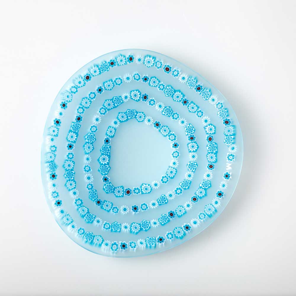 Ercole-Moretti-Design-collection-piatto-di-design-in-vetro-di-Murano-glass-designer-plate-Circles_15_216_2.jpg Piatto Circles d'eau in murrine azzurre ø 15 cm - immagine 1