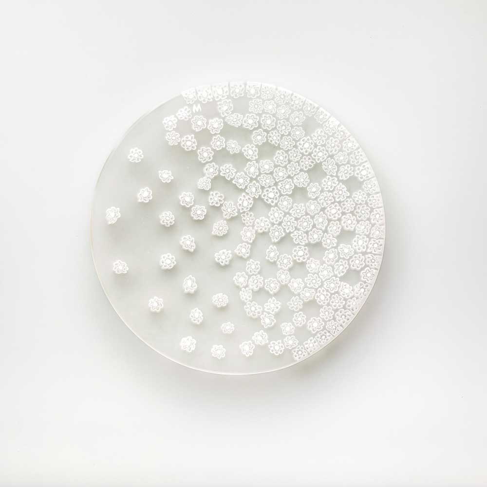 Ercole-Moretti-Design-collection-piatto-di-design-in-vetro-di-Murano-glass-designer-plate-vent-de-printemps-VDP_13_White_2.jpg Piatto Vent de Printemps in murrine bianche ø 13 cm - immagine 1