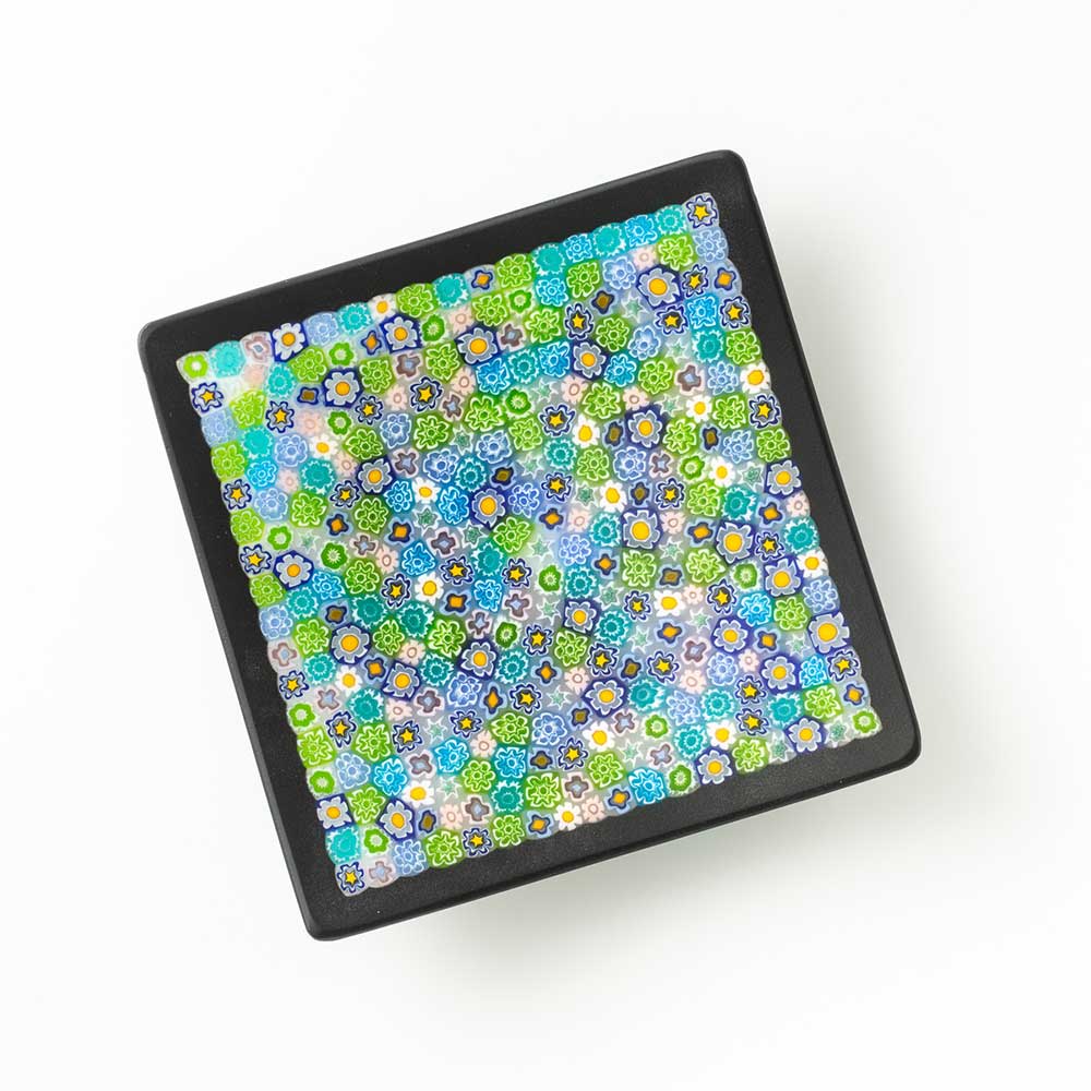 Ercole-Moretti-Frame-collection-piatto-quadrato-in-vetro-di-Murano-glass-square-plate-charlize-Frame_14_200N_2.jpg Piatto quadrato Charlize in murrine multicolor 14x14 cm - immagine 1