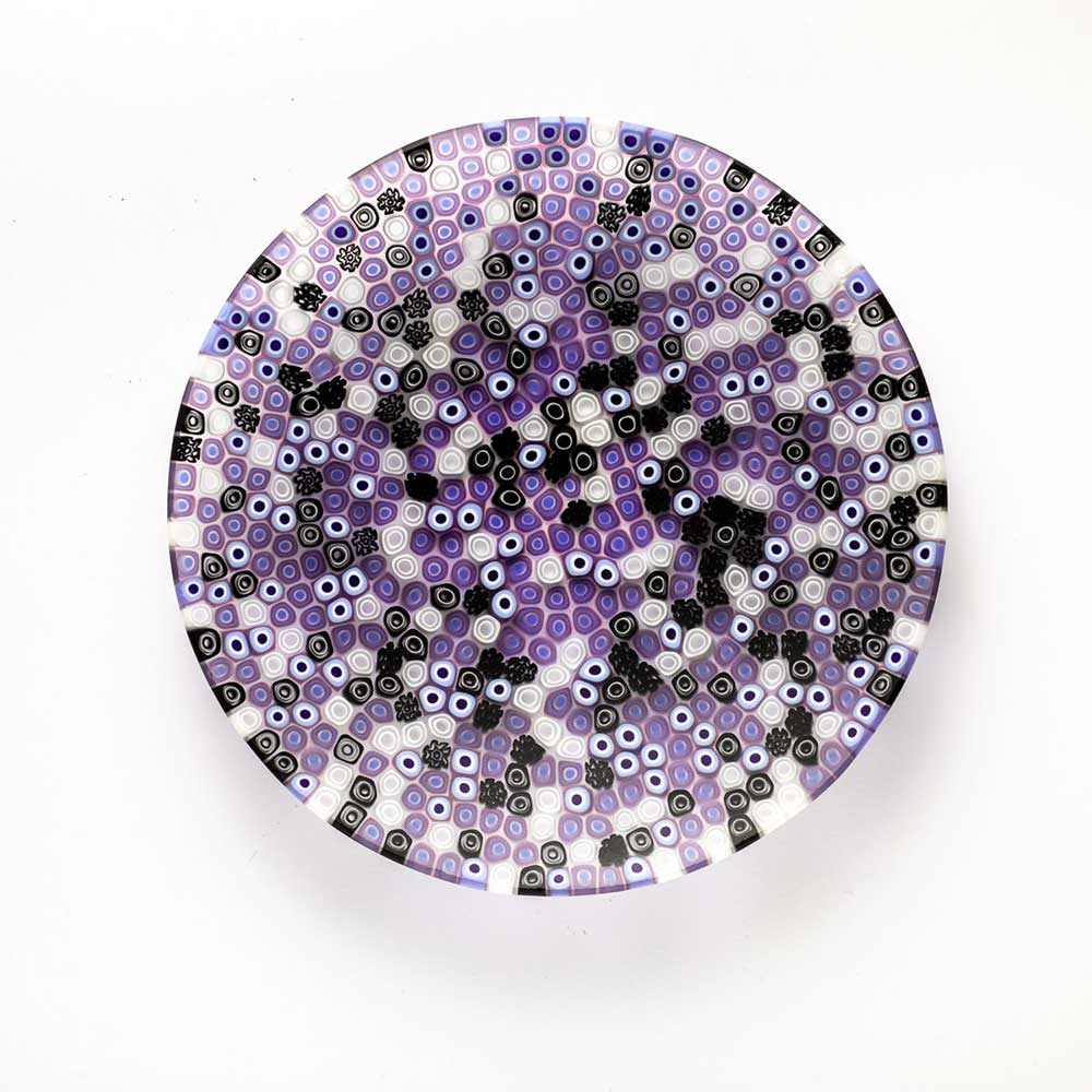 Ercole-Moretti-Gibigiana-collection-piatto-con-murrine-in-vetro-di-Murano-glass-murrina-plate-cosmic-touch-Basic_19_219_2.jpg Piatto Cosmic Touch in murrine viola ø 19 cm - immagine 1