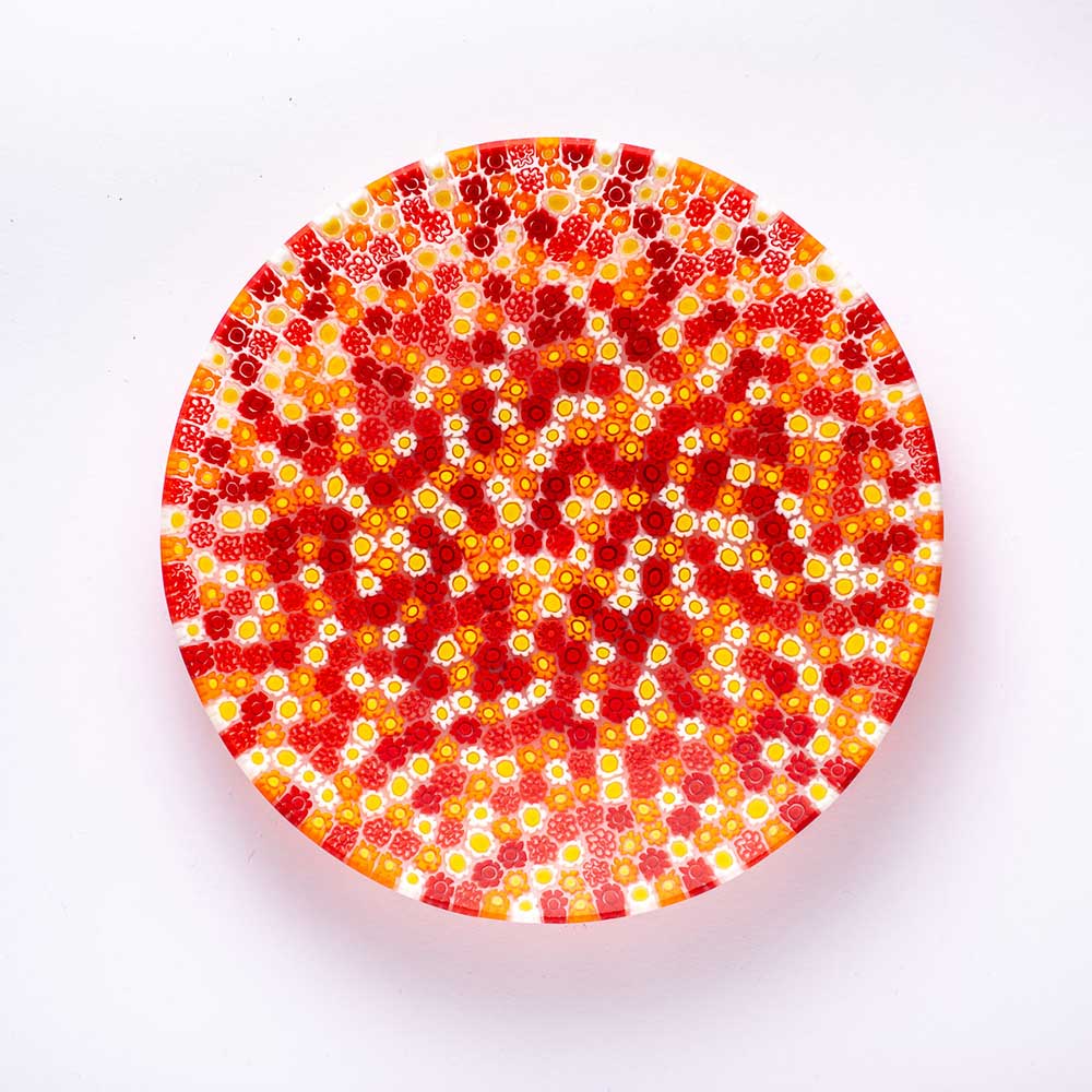 Ercole-Moretti-Gibigiana-collection-piatto-con-murrine-in-vetro-di-Murano-glass-murrina-plate-scarlet-medley-Basic_19_221_2.jpg Scarlet Medley plate in red Millefiori Murano glass ø 19 cm - Image 1