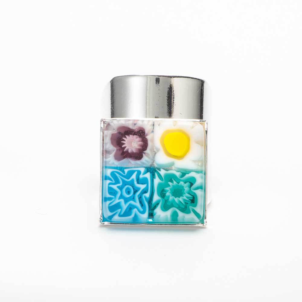 Ercole-Moretti-Mademoiselle-collection-anello-con-murrine-in-vetro-di-Murano-glass-adjustable-ring-Charlize-10151AN_200_1.jpg Anello Charlize argentato regolabile con 4 murrine multicolor - immagine 1