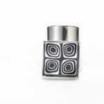 Adjustable silvery Optical Illusion ring with 4 black Millefiori Murano glass