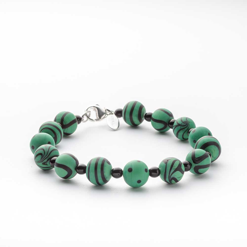 Ercole-Moretti-Murano-Charms-collection-bracciale-in-vetro-di-murano-glass-bracelet-Grooves-202430_BR_VE_1.jpg Bracelet Grooves with green Murano glass beads - Image 1