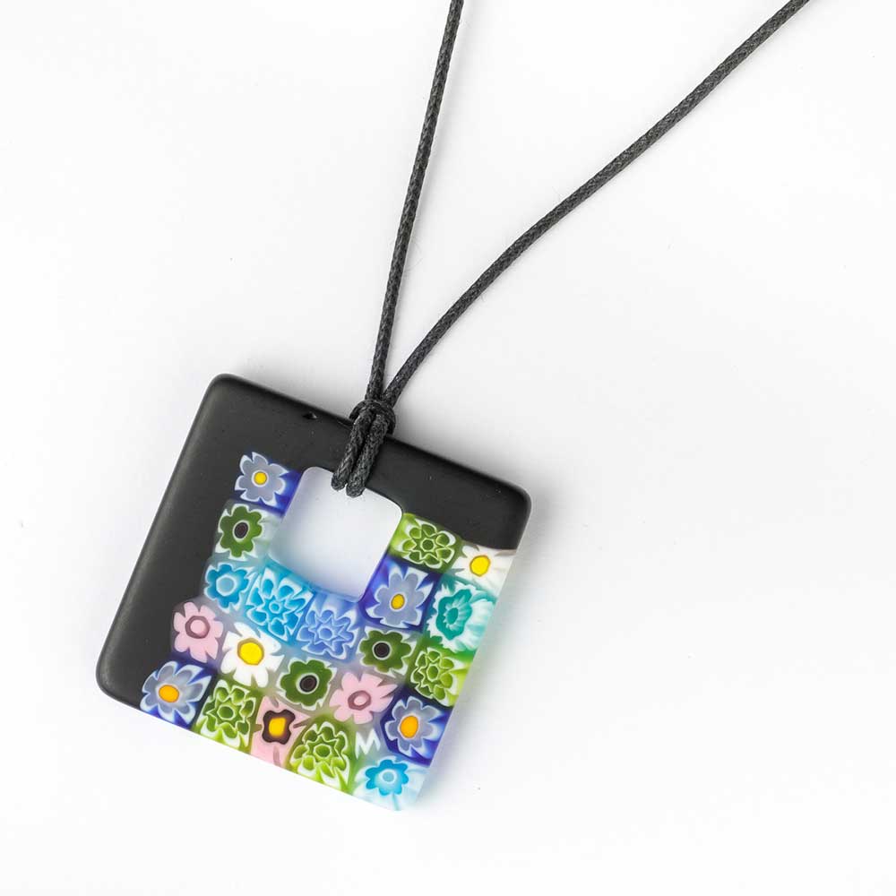 Ercole-Moretti-One-collection-pendente-in-murrine-in-vetro-di-Murano-glass-pendant-Charlize-10143_200N_1.jpg Pendente quadrato Charlize in murrine multicolor - immagine 1