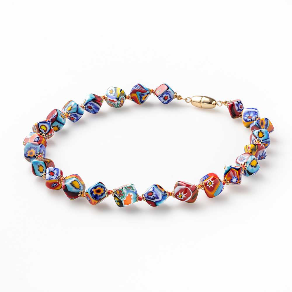Ercole-Moretti-Venetian-Decollete-collection-collana-in-murrine-in-vetro-di-Murano-glass-necklace-Millefiori-8236_40_1.jpg Collana con perle a dado Millefiori 40 cm - immagine 1
