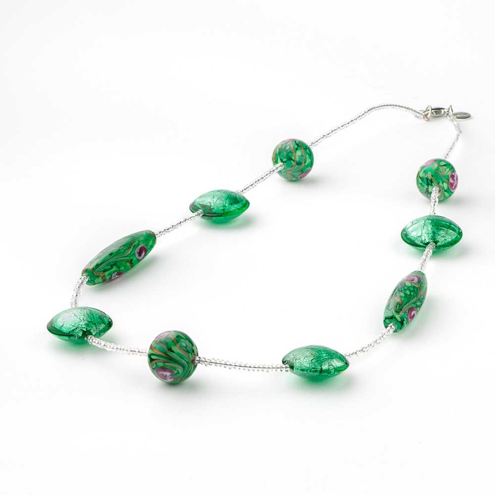 Ercole-Moretti-Venetian-Decollete-collection-collana-in-perle-in-vetro-di-Murano-pearl-glass-necklace-Space-Paradise-202315_60_V_1.jpg Space Paradise green Murano glass necklace 60 cm - Image 1