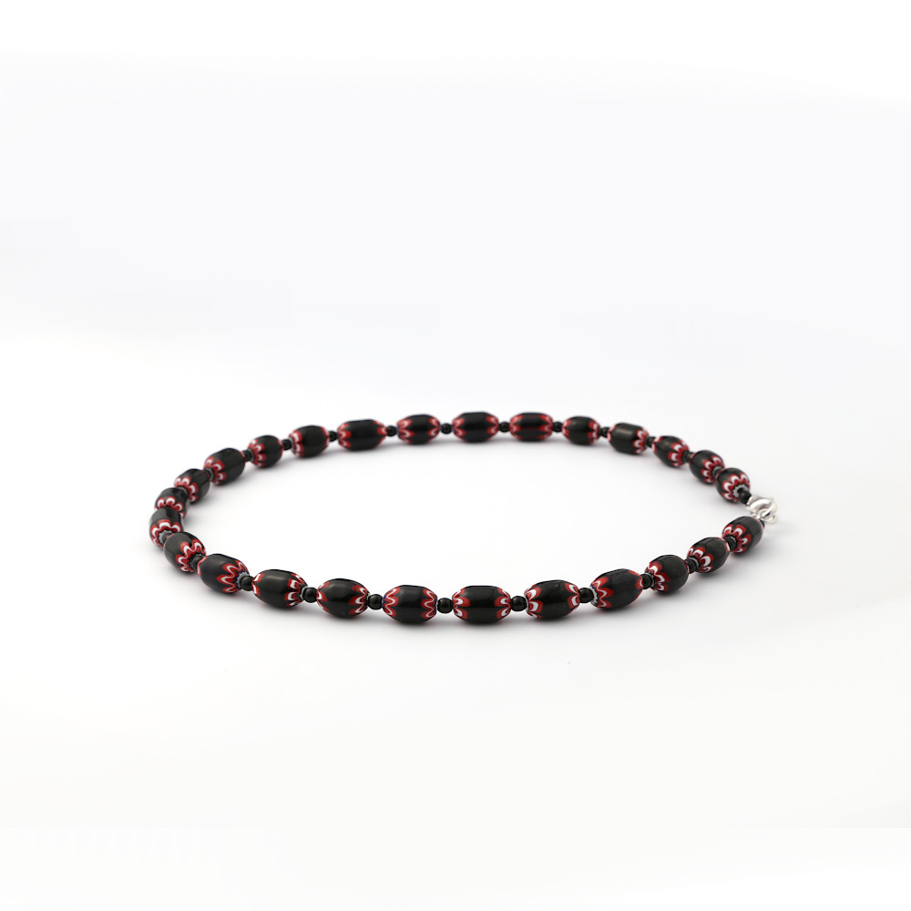 Rosetta_BKR_50_2 Collana Rosetta nera e rossa 50 cm - immagine 1